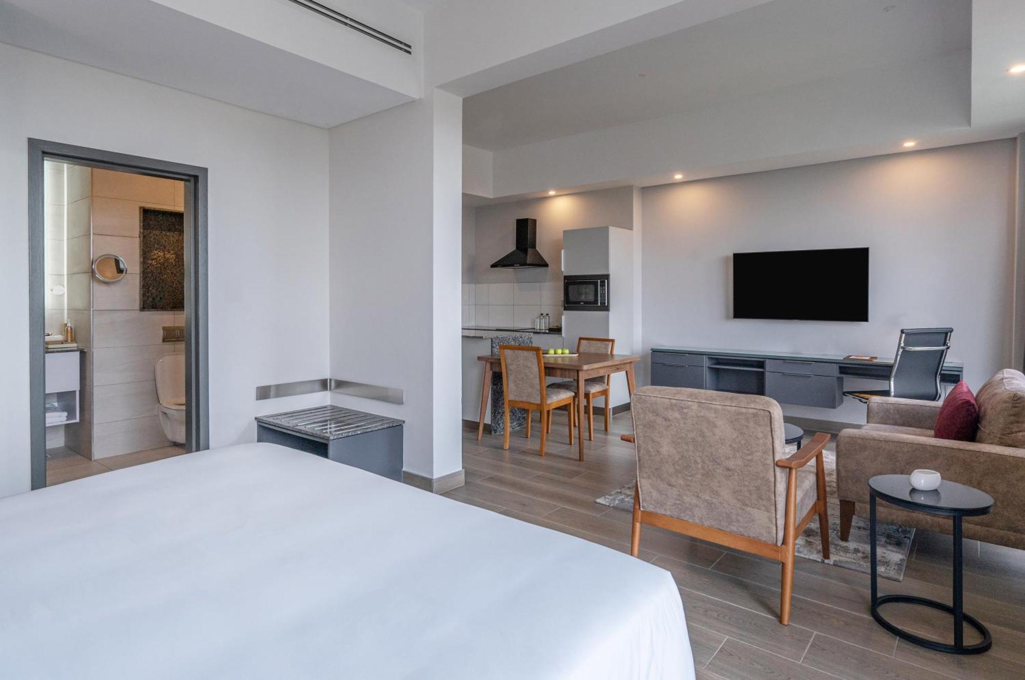 Отель Dusit Princess Residences 4*