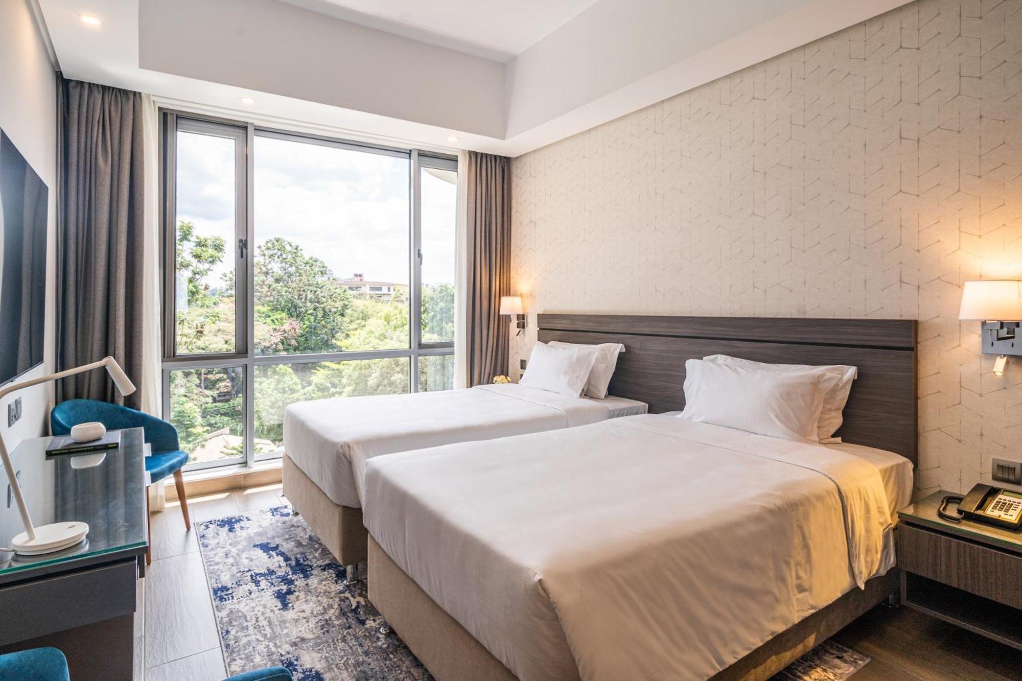 Dusit Princess Residences Отель